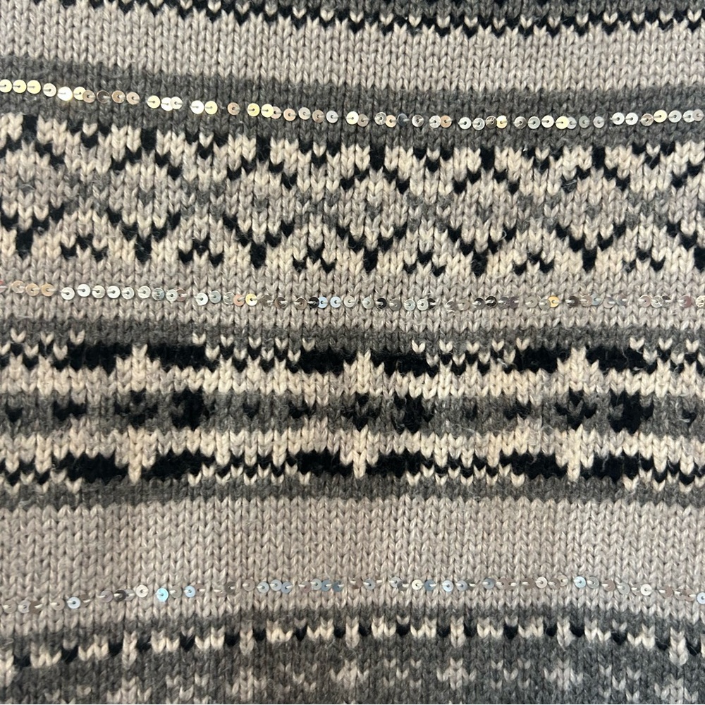 Old Navy womens gray fair isle crewneck knit sweater with sequins size small - Picture 11 of 16
